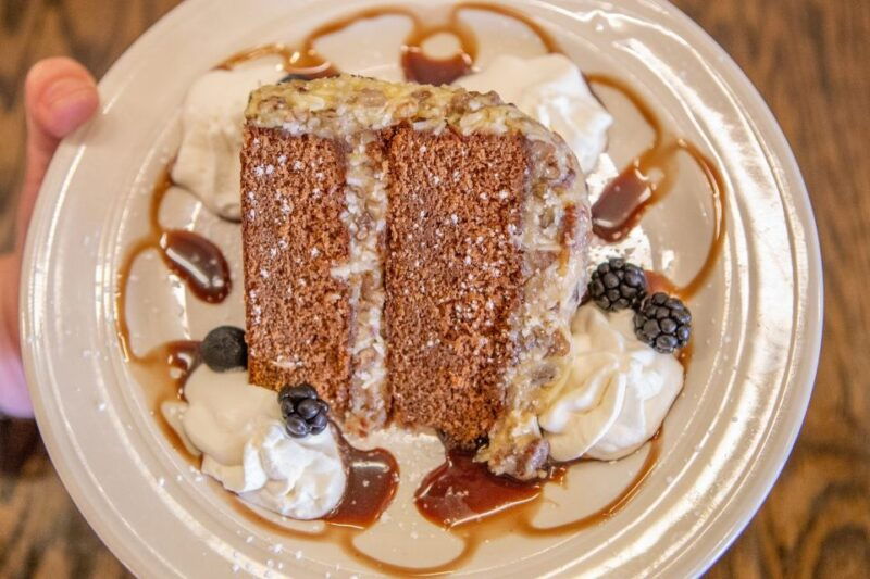 secret-walking-food-tour-milwaukee