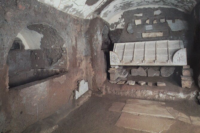 secrets-below-rome-tour-of-catacombs-and-ancient-appian-way