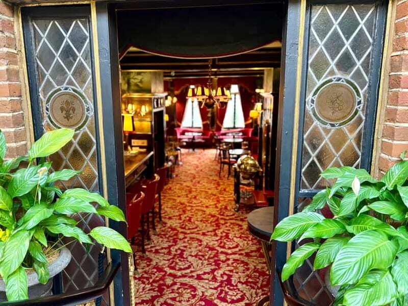 Secrets of London Covent Garden: Tour + Cocktail at Rules - The Grand Finale: Rules Restaurant & the Complimentary Cocktail