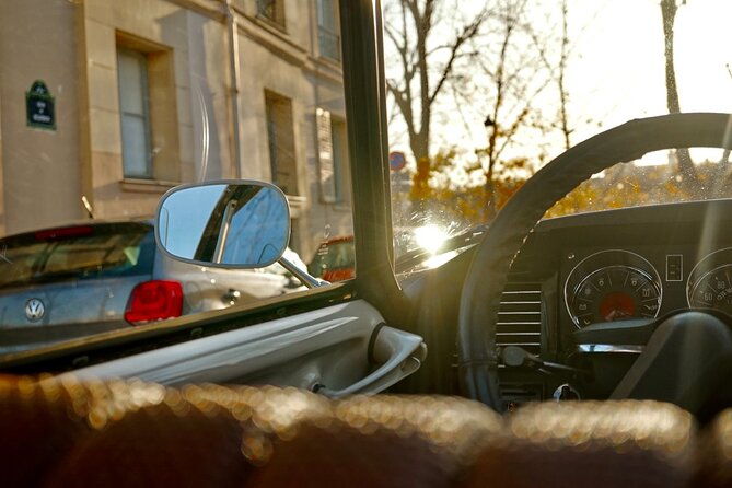 secrets-of-paris-tour-in-a-vintage-open-top-french-car-citroen-ds
