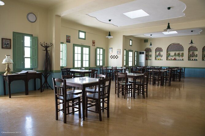 secrets-of-santorini-private-full-day-tour-with-dinner