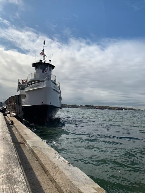 secrets-of-the-statue-of-liberty-ellis-island-walking-tour