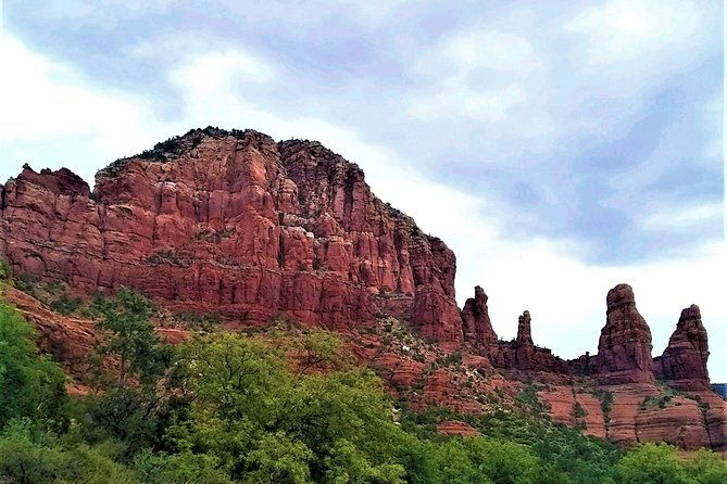 sedona-private-jeep-tour-on-road-red-rock-highlights-2