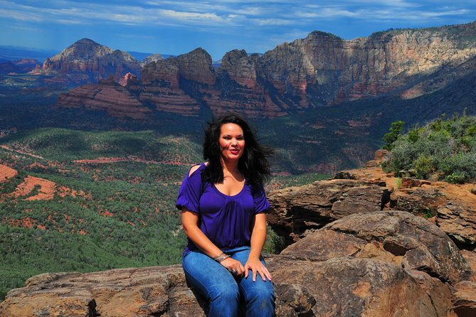 sedona-with-jerome-and-montezuma-castle-one-day-van-tour