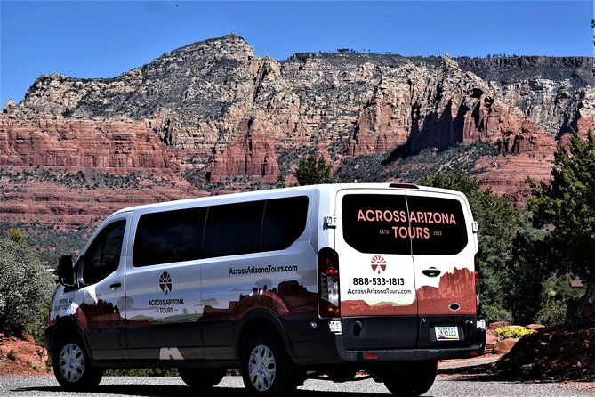 sedona-with-jerome-and-montezuma-castle-one-day-van-tour