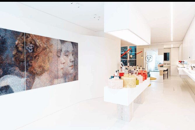 see-15-plus-paris-sights-tour-and-fun-perfume-experience