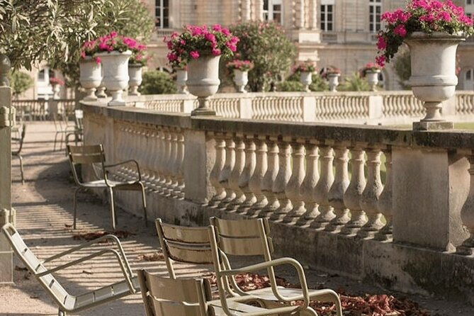 see-15-plus-paris-sights-tour-and-fun-perfume-experience