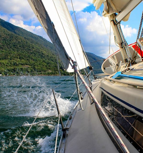 Segeltour mit Skipper - Cannero Riviera am LagoMaggiore - What to Expect from the Sailing Tour
