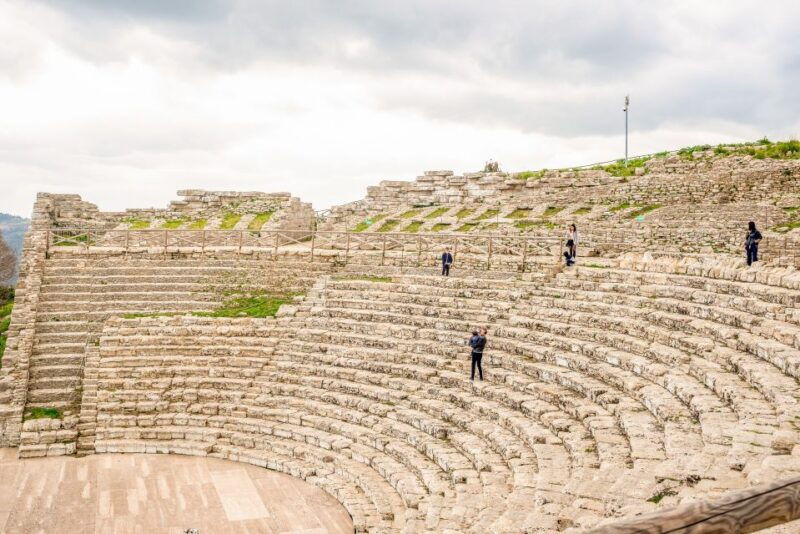 segesta-erice-and-salt-pans-full-day-excursion-from-palermo
