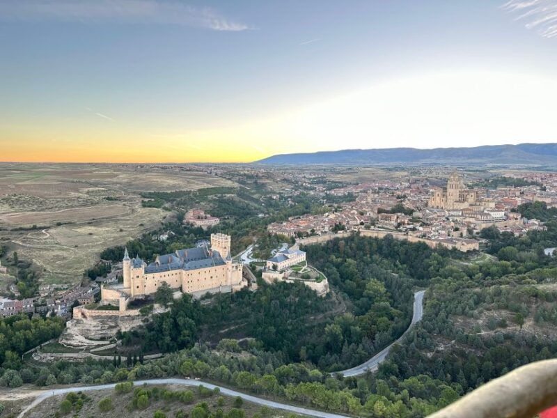 segovia-hot-air-balloon-ride-with-cava-toast-picnic