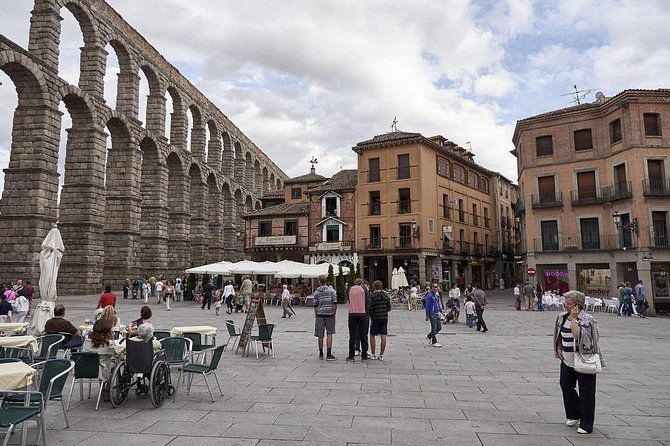 segovia-private-5-hours-tour-from-madrid-with-hotel-pick-up