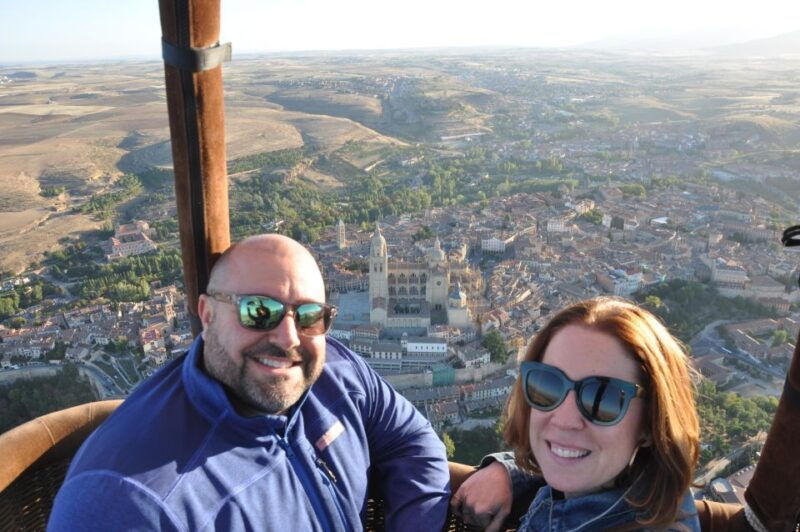 segovia-private-balloon-ride-for-2-with-cava-and-breakfast