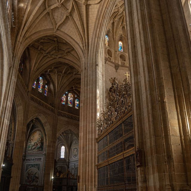 segovia-private-city-walking-tour-with-alcazar-of-segovia