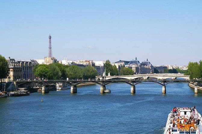 seine-river-cruise-and-paris-canals-tour-2