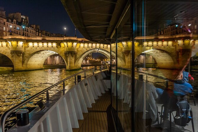 seine-river-evening-aperitive-cruise-with-music-and-drink-options