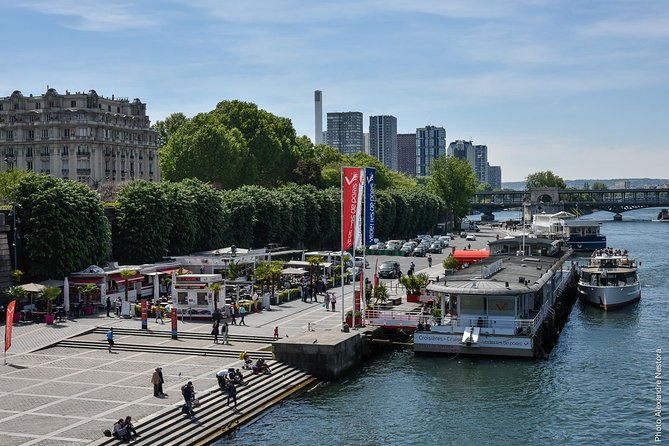 seine-river-guided-cruise-with-snack-options-by-vedettes-de-paris