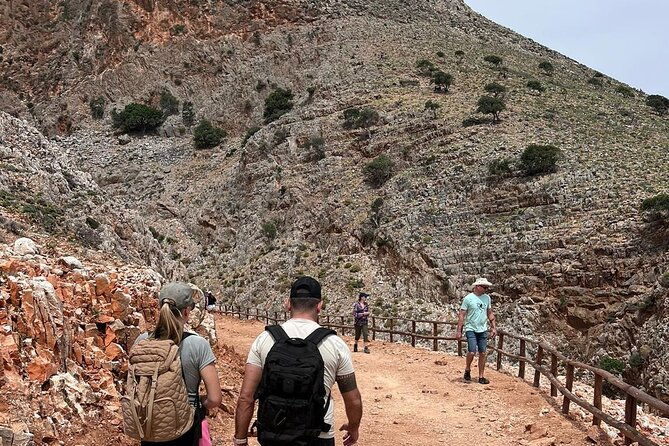 seitan-limania-marathi-private-jeep-tour-with-lunch