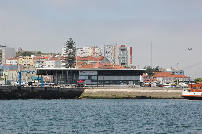 seixal-sailing-cruise-lunch-in-a-typical-restaurant