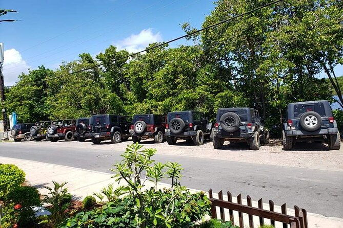 self-drive-4x4-off-road-jeep-wrangler-beach-chill