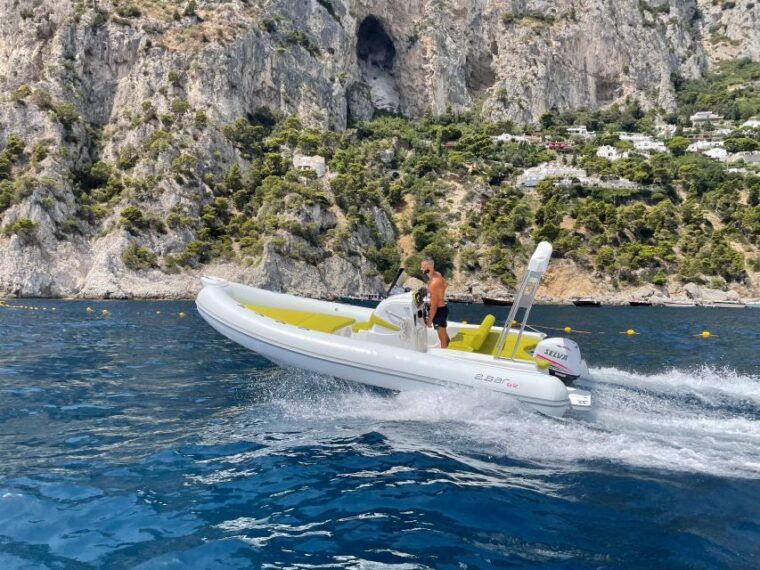self-drive-boat-rental-from-sorrento