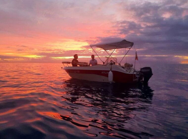 self-drive-boat-rental-in-costa-adeje-tenerife-2