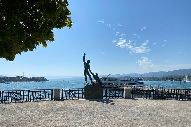 self-guided-audio-city-tour-in-zurich-2