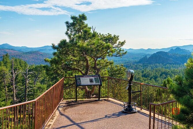 self-guided-audio-driving-tour-in-black-hills-and-mt-rushmore