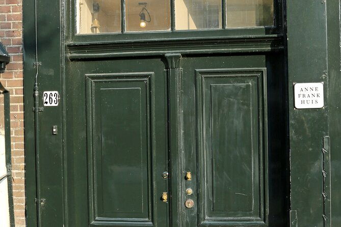 self-guided-audio-tour-holocaust-series-the-jewish-quarter