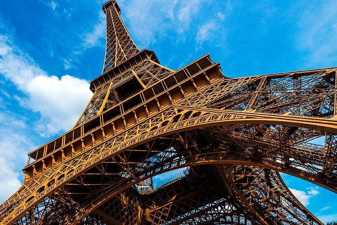 self-guided-audio-tour-the-eiffel-tower-exterior