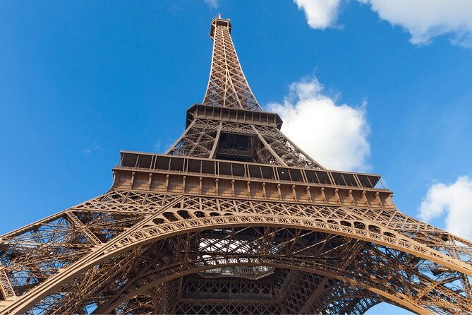 self-guided-audio-tour-the-eiffel-tower-exterior
