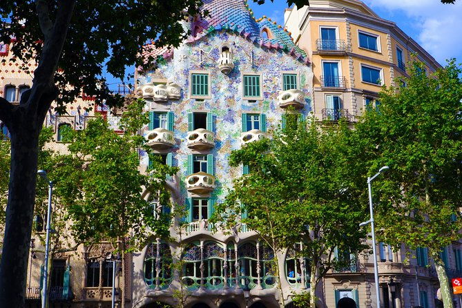 self-guided-audio-tour-the-surrealist-barcelona-of-dali-and-gaudi