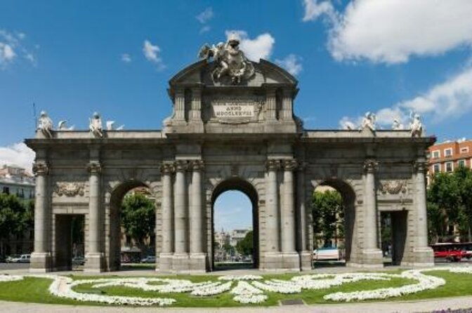 self-guided-bike-tour-at-the-retiro-park-at-your-own-pace