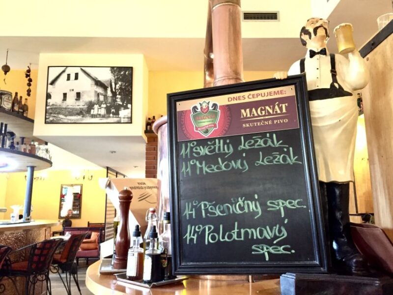 self-guided-bike-tour-to-konopiste-castle