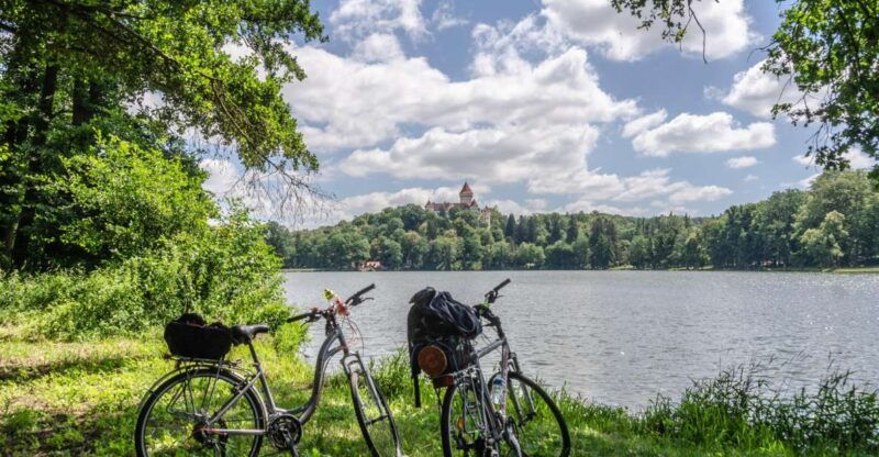 self-guided-bike-tour-to-konopiste-castle
