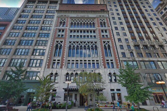 Self-Guided Chicago Scavenger Hunt: Chicago Loop - The Sum Up