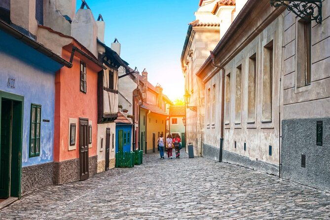 self-guided-city-audio-tour-in-prague-castle-no-ticket