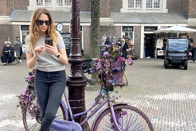 self-guided-city-tour-in-amsterdam-amsterdam-tulip
