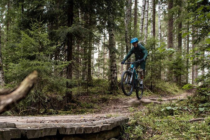 self-guided-electric-mountain-bike-ride-on-trails-in-oslo