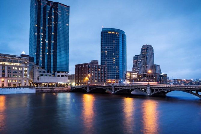 self-guided-grand-rapids-scavenger-hunt-round-river-city