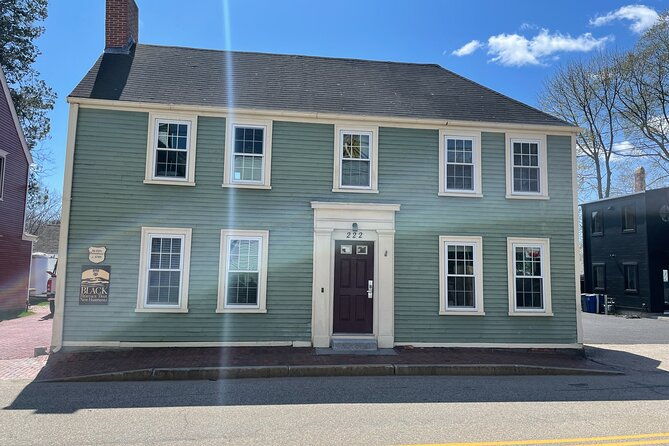self-guided-haunted-walking-tour-in-portsmouth-app-gps-emf-reader-2