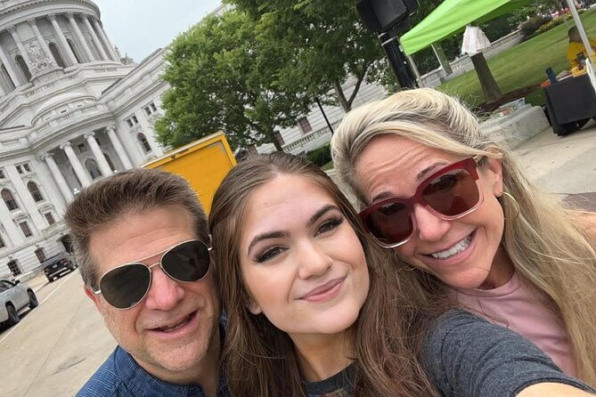 self-guided-lake-havasu-hustle-scavenger-hunt