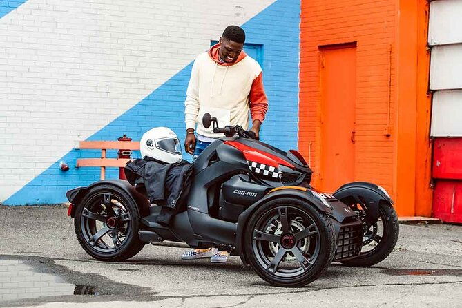 self-guided-las-vegas-trike-tour-on-a-canam-trike