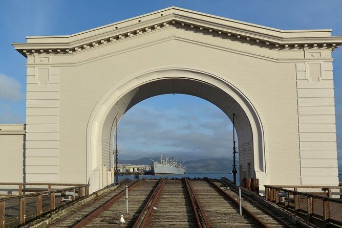 self-guided-scavenger-hunt-along-fishermans-wharf