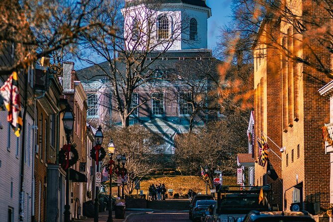 self-guided-scavenger-hunt-annapolis-red-bricks-blue-views