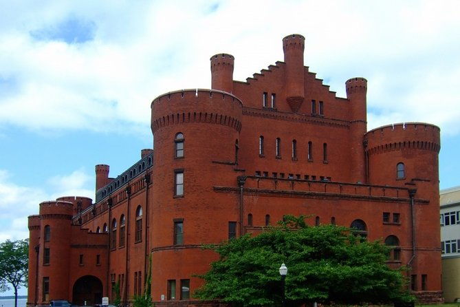 self-guided-scavenger-hunt-artistic-and-musical-madison