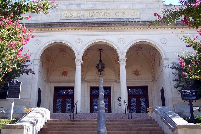 self-guided-scavenger-hunt-austin-capitol-sights-downtown-gems