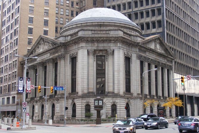 Self-Guided Scavenger Hunt: Cleveland A Ball Round The Mall - Who Will Love This Tour?
