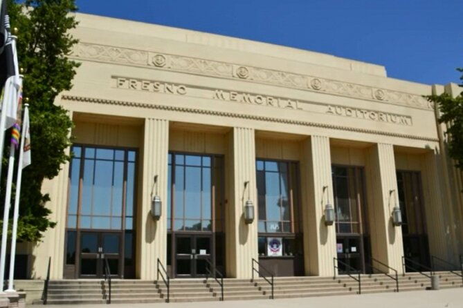 self-guided-scavenger-hunt-fresno-art-history
