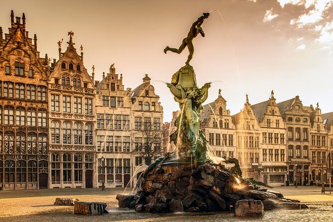Self-Guided Scavenger Hunt in Antwerp - Who Will Benefit Most?