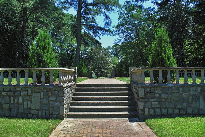 self-guided-scavenger-hunt-mystery-of-norfolk